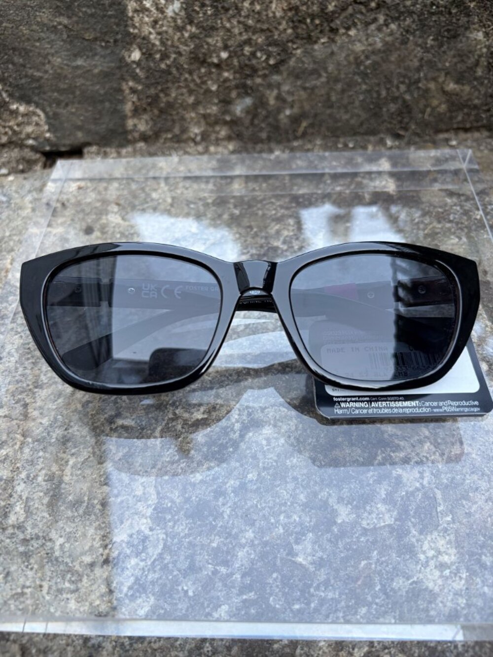 NEW Foster Grant Black Square Sunglasses Classic Core Collection UV Protection